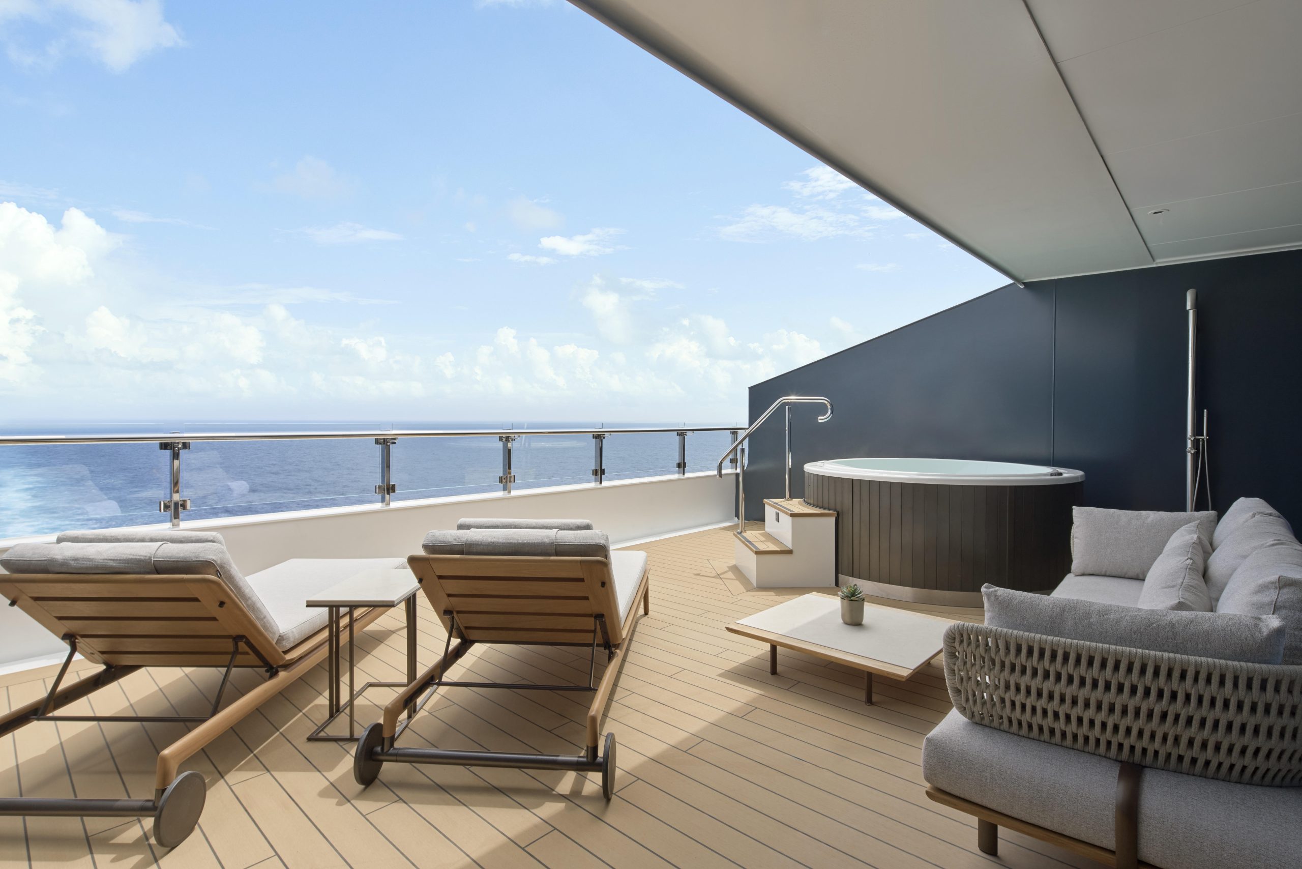 The Concierge Suite on Luminara.

Photographer: Edgardo Contreras; Unlimited, perpetual, exclusive, irrevocable world wide license excluding broadcast and out of home. Shoot date: June 17-26, 2025.